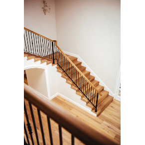 schody drewniane, trepy, stopnice, poręcze, zabiegi